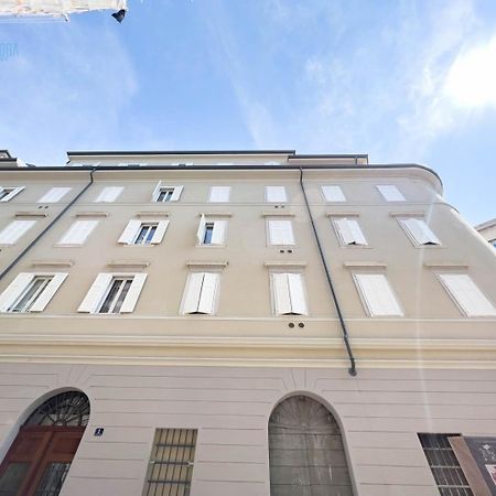 Slataper 9 Tirabora Short Rent Apartment Trieste Exterior photo